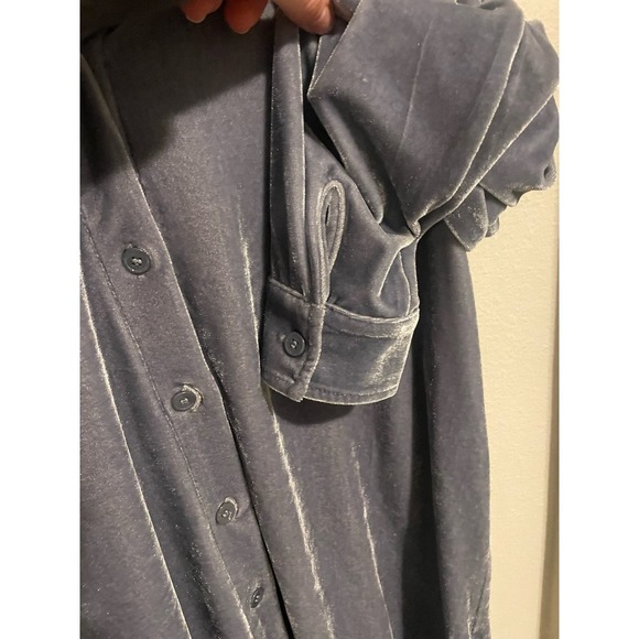 Soft Surroundings Light Blue Velvet Boyfriend‎ Long Sleeve Button Shirt Small - Picture 4 of 5